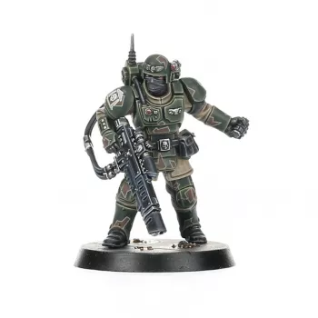 Astra Militarum - Catachan Colonel pour Warhammer 40,000
