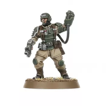 Astra Militarum - Catachan Colonel pour Warhammer 40,000